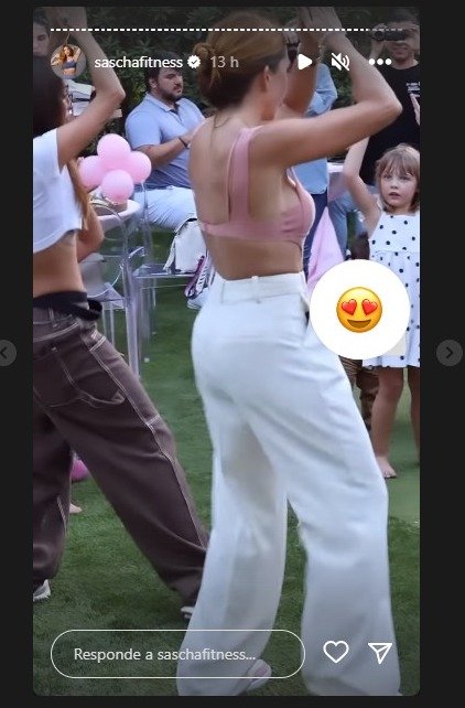 Greeicy y Sascha Fitness lo dieron todo al bailar "Soy una Taza"
