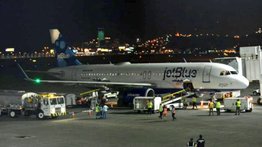 Pasajeros vivieron momentos de pánico en un avión