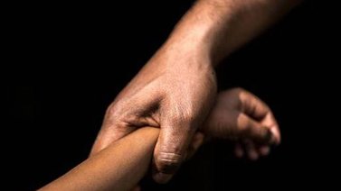 Adolescente abusó sexualmente de un niño de tres años