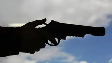 Delincuente esperó a una mujer fuera de su casa para asesinarla Delincuente esperó a una mujer fuera de su casa para asesinarla