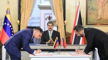Venezuela firma acuerdo con Trinidad y Tobago