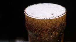 Conozca el lado oscuro de las cervezas ligeras y sin alcohol 0%