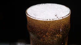 Conozca el lado oscuro de las cervezas ligeras y sin alcohol 0%