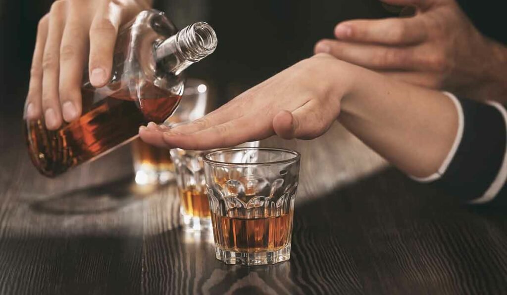 ¿Consumo en exceso de bebidas alcohólicas? Ya no más