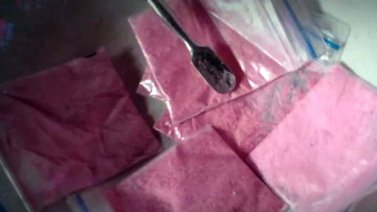 PNB incauta presunta cocaína rosada enterrada en el interior de una casa