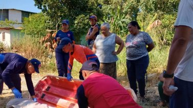 Joven muere al caer en un río mientras pescaba