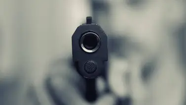 Chofer disparó en el rostro a dos jóvenes en plena vía pública. Chofer disparó en el rostro a dos jóvenes en plena vía pública.