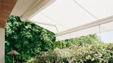 ¿Cuándo optar por un toldo tipo cofre? ¿Cuándo optar por un toldo tipo cofre?