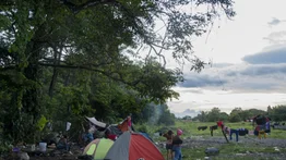 Costa Rica y Panamá buscan controlar el tránsito de migrantes