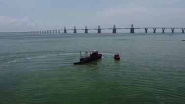 Gobierno habilita embarcaciones para extraer crudo del Lago de Maracaibo