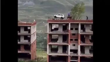 Intentó un salto de película y esto pasó (+Video) Intentó un salto de película y esto pasó (+Video)