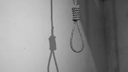¡Terrible! Hallan el cadáver de una joven ahorcada en su vivienda