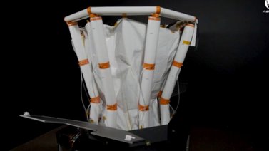 NASA busca crear una bolsa gigante para recolectar basura espacial