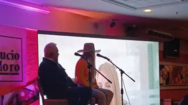 Reynaldo Armas le agrega un bordado nuevo a su "Amor de Peluche" Reynaldo Armas le agrega un bordado nuevo a su "Amor de Peluche"