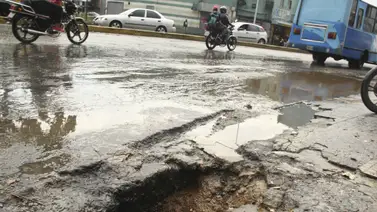 Megahueco afecta a transeúntes de San Martín (+fotos y video) Megahueco afecta a transeúntes de San Martín (+fotos y video)