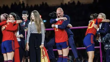 Vea el tierno beso entre Jenni Hermoso y su mejor amiga (+este sí es consensuado) Vea el tierno beso entre Jenni Hermoso y su mejor amiga (+este sí es consensuado)