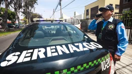 Policía persigue a repartidor venezolano por cuatro distritos