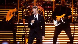 ¿Se reconciliaron? Este cantante estuvo en primera fila en el concierto de Luis Miguel