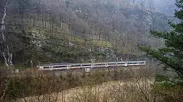 ¡Que desastre! Trenes sin pasajeros ni maquinistas colisionan en Barcelona