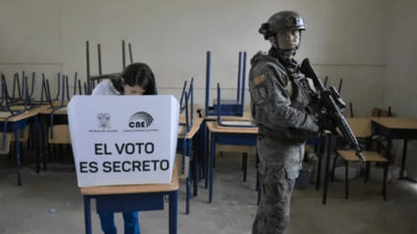 Candidatos votan en Ecuador en medio de fuertes medidas de seguridad