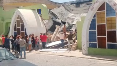 Techo de la Iglesia Virgen del Rosario se desplomó (+Imágenes)