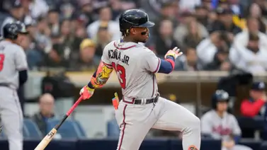 Ronald Acuña Jr. conecta otro jonrón y se acerca a un récord en MLB Ronald Acuña Jr. conecta otro jonrón y se acerca a un récord en MLB