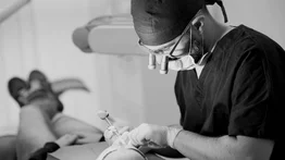 PELIGRO: Alertan sobre los riesgos de la "buhonería dental" en Venezuela