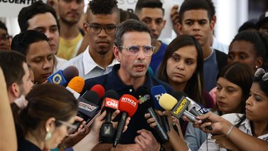 Precandidato presidencial Henrique Capriles denunció haber sufrido agresiones