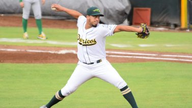 ¡Caballo es caballo! El líder en victorias del beisbol mexicano se llama Yoimer Camacho