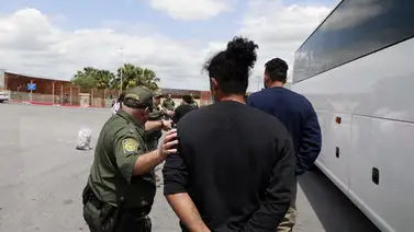 ¡Entérese! Interceptan autobús con más de 60 migrantes en frontera con EEUU ¡Entérese! Interceptan autobús con más de 60 migrantes en frontera con EEUU