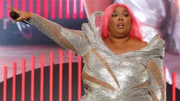 ¡Escándalo! Tres exbailarinas demandan a Lizzo (+Detalles)