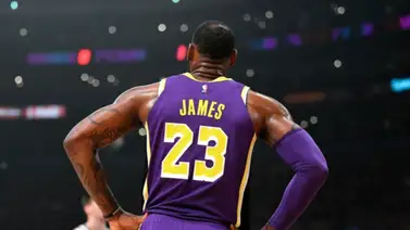 NBA: Los Lakers planean retirar la camiseta de LeBron James NBA: Los Lakers planean retirar la camiseta de LeBron James