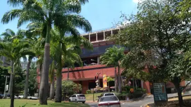 ¡Insólito! El gigantesco hueco que se abrió en Baruta ¡Insólito! El gigantesco hueco que se abrió en Baruta