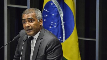 Romario sale del hospital: Sepa qué le pasó