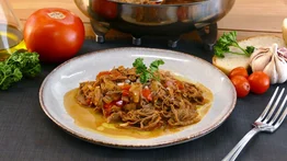 Carne mechada para el plato principal