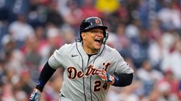 ¡Un hit más! Miguel Cabrera sigue sumando y se acerca a Tony Gwynn