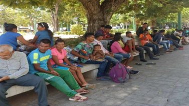 Reportan que PNB impide que los Yukpa conversen con Maduro en la Vereda del Lago
