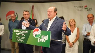 PNV rechaza negociar con el PP la investidura de Feijóo