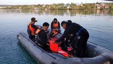 Naufragio de un barco deja múltiples víctimas en Indonesia