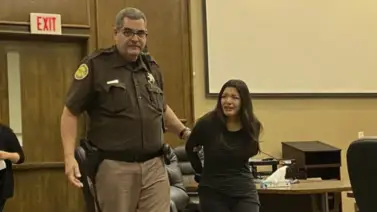 Tres meses de cárcel para una mujer por abortar: Se sacó al feto y lo enterró Tres meses de cárcel para una mujer por abortar: Se sacó al feto y lo enterró