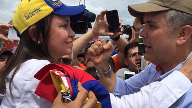 Expresidente Iván Duque apoya candidatura de María Corina Machado