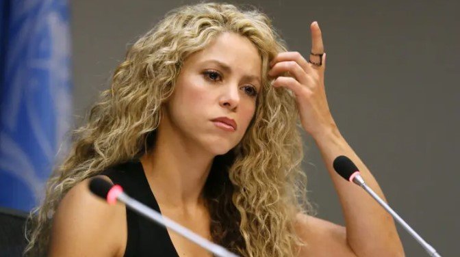 CAMARGONOTAS: ¿Shakira vuelve a tener problemas legales? CAMARGONOTAS: ¿Shakira vuelve a tener problemas legales?