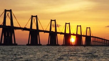 Realizan labores de rehabilitación a importante puente del país