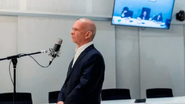 ¿A cuál pena se expone Hugo "Pollo" Carvajal tras extradición a EEUU?