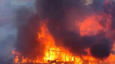 Voraz incendio deja alarmante cifra de damnificados (+Video) Voraz incendio deja alarmante cifra de damnificados (+Video)