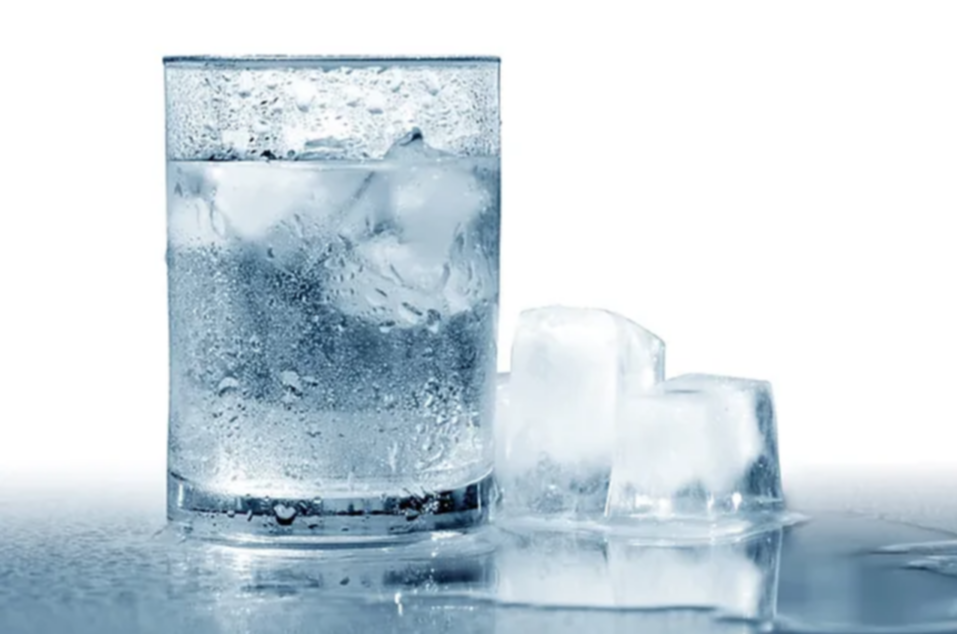 Esta es la cantidad de agua que debes beber al día