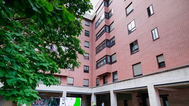 ¡Lamentable! menor de edad fallece tras caer de una ventana en España