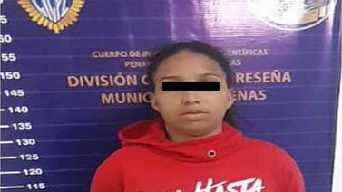 ¡Insólito! Joven con dificultades auditivas sufre golpiza por una pareja de delincuentes