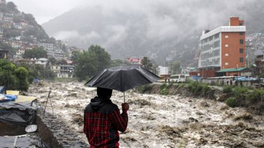Trágico saldo dejan intensas lluvias en el norte de India (+Video)