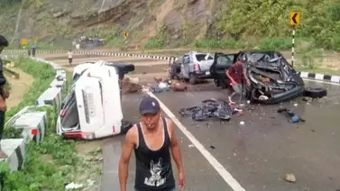 Imágenes sensibles: Dos personas murieron aplastadas por una inmensa roca (+Video) Imágenes sensibles: Dos personas murieron aplastadas por una inmensa roca (+Video)